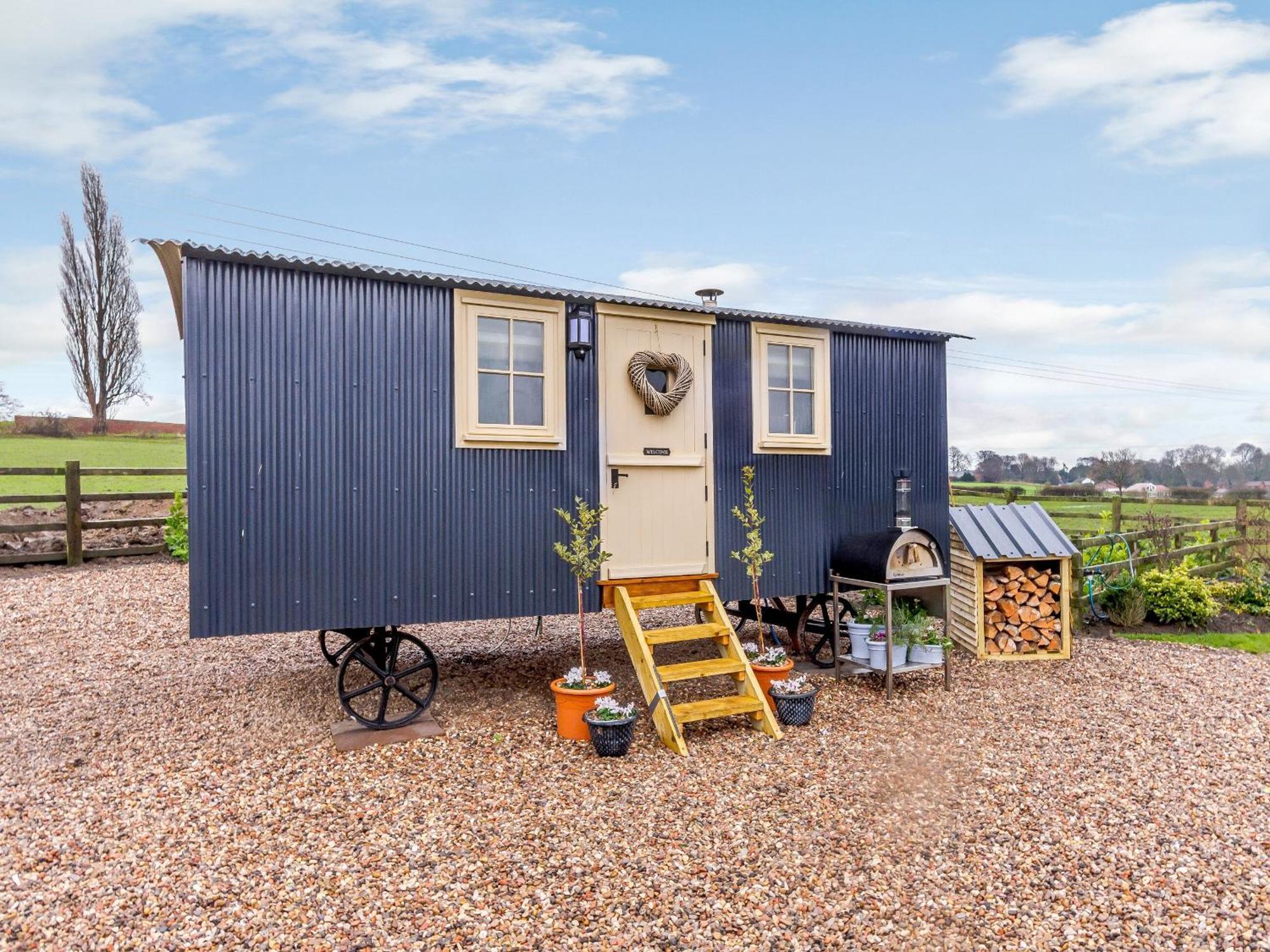 Вилла The Lambing Shed Ryhill Экстерьер фото